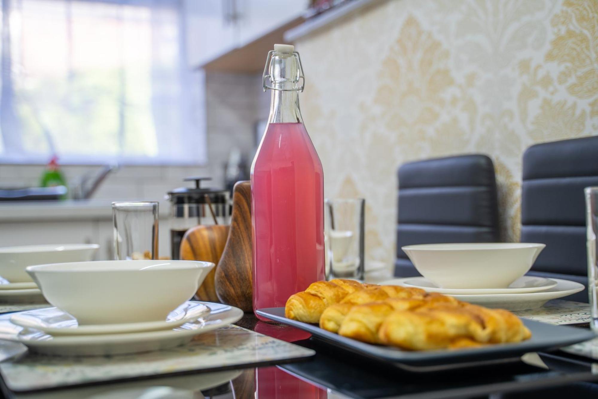 Stayzed E: Stylish City Centre House with Free WiFi and Parking Nottingham Exterior photo